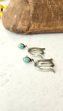 Load image into Gallery viewer, Turquoise and Tulip Earrings